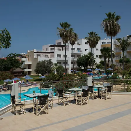 فندق Mayfair Gardens بافوس