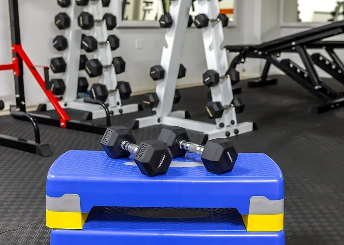 فندق Mayfair Gardens