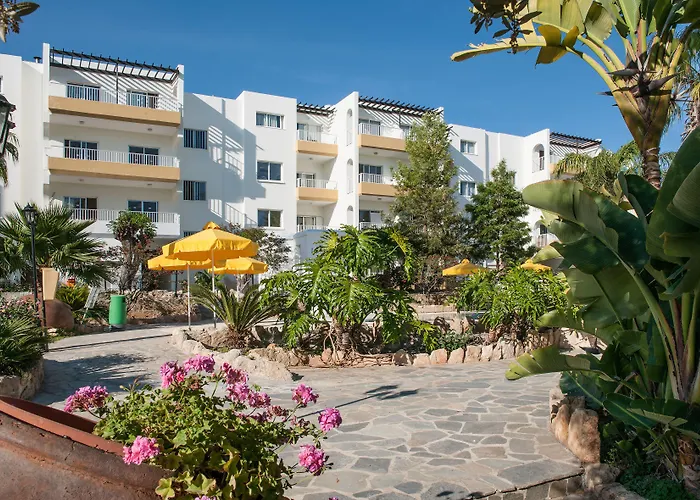 Mayfair Gardens Hotel 3*