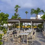 Mayfair Gardens فندق بافوس