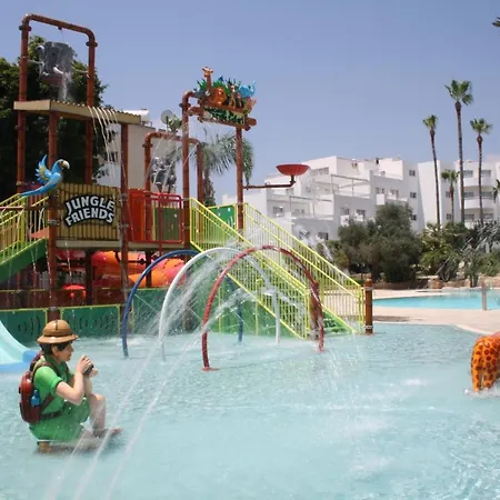 Mayfair Gardens Otel Pafos