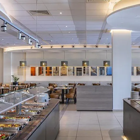 Otel Mayfair Gardens