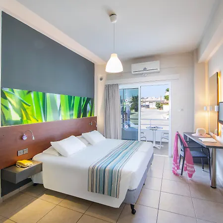 Mayfair Gardens Otel