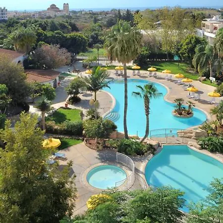 Mayfair Gardens Otel