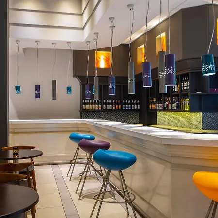 Mayfair Gardens Otel