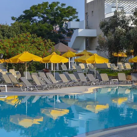 Mayfair Gardens Otel