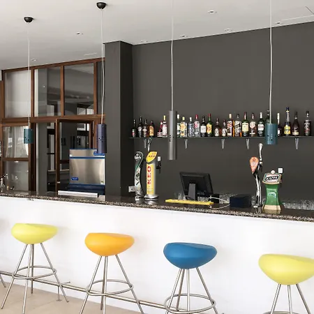 Mayfair Gardens Hotel Paphos