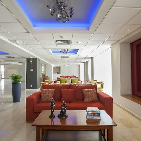 Mayfair Gardens Hotel 3*