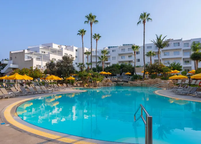 Mayfair Gardens 3* Paphos