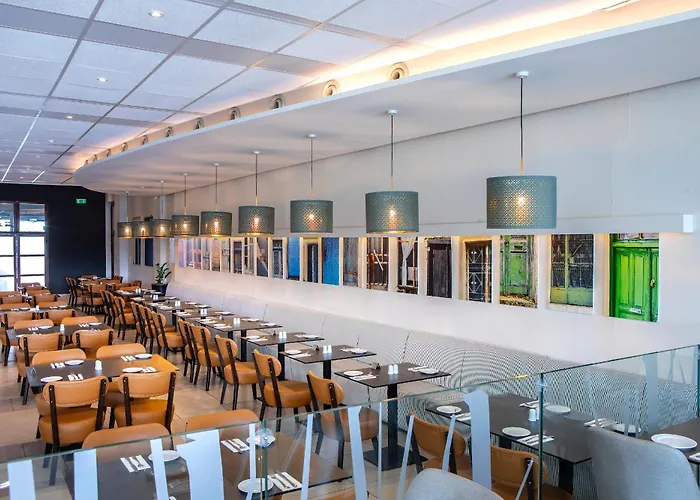 Mayfair Gardens Отель Пафос