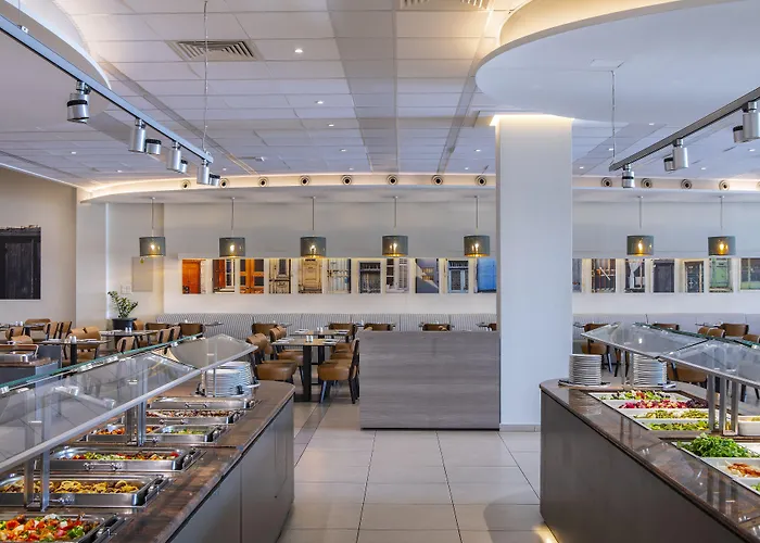 Mayfair Gardens Hotel Paphos