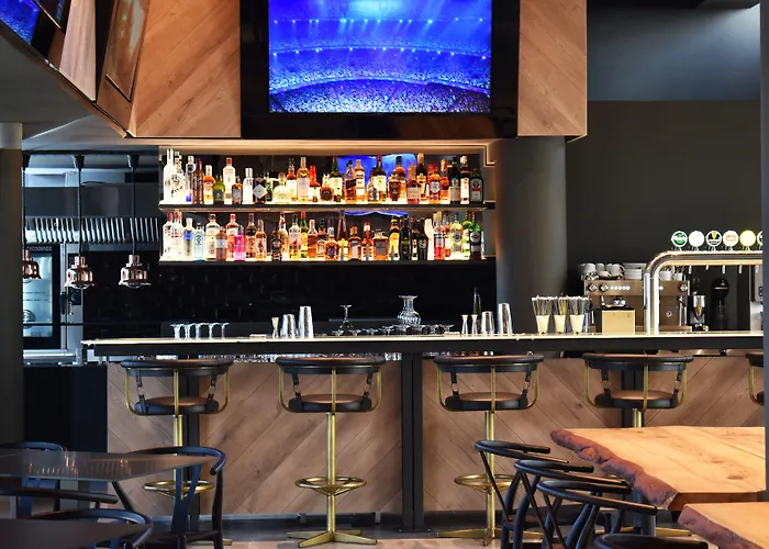 Mayfair Gardens Отель Пафос