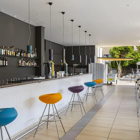 Mayfair Gardens Hotel