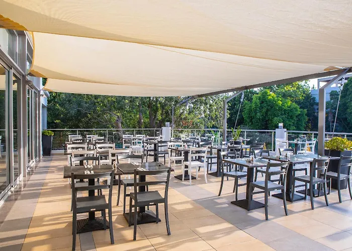 Mayfair Gardens Hotel Paphos