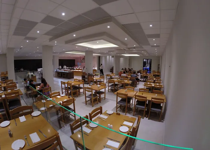 Hotel Mayfair Gardens Paphos