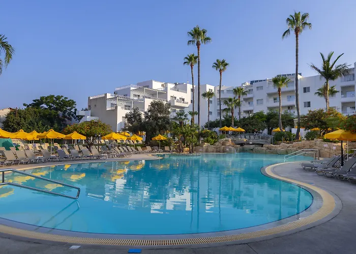 Hotel Mayfair Gardens 3*