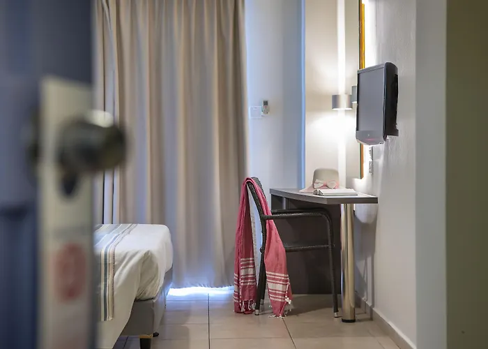 Mayfair Gardens 3* Paphos